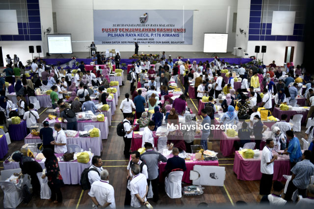 FOTO Suasana Petugas SPR Sempena Persiapan Akhir PRK Kimanis Esok