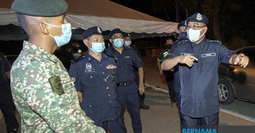 Lebih Kenderaan Cuba Masuk Kelantan Diarah Berpatah Balik Polis