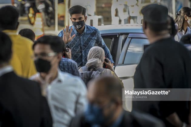 Reaksi Syed Saddiq Ketika Hadir Perbicaraan Kes Di Mahkamah