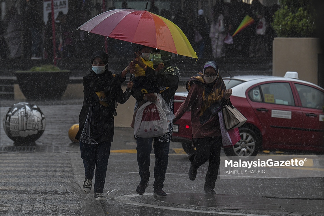 Ribut Petir Hujan Lebat Tiga Kawasan Di Selangor