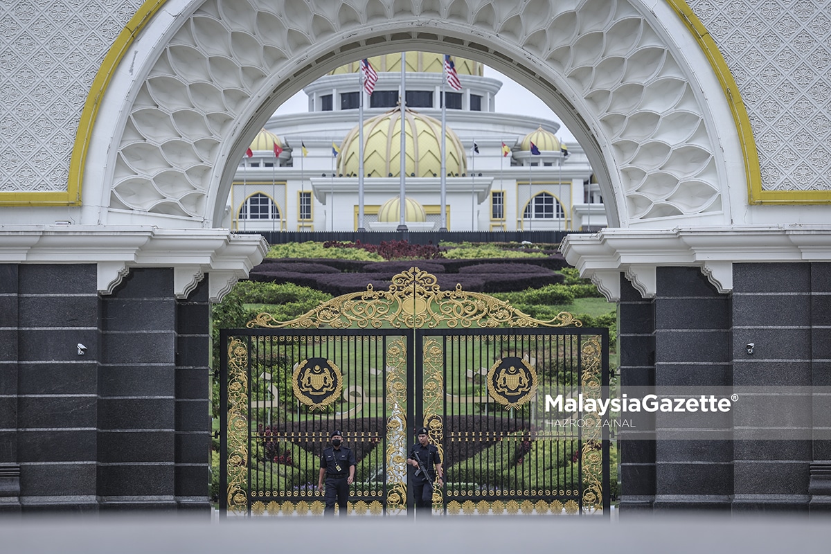 Ismail Sabri Menghadap Yang Di Pertuan Agong Di Istana Negara