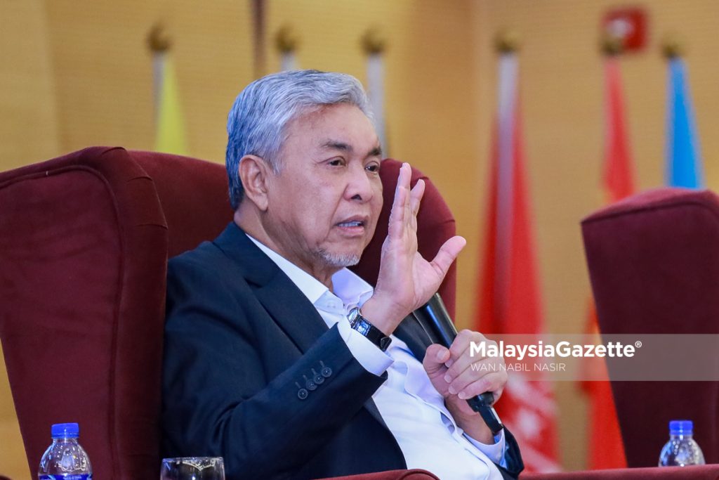 Zahid Saksi Kritikal Sokong Najib Dalam Titah Tambahan YDPA