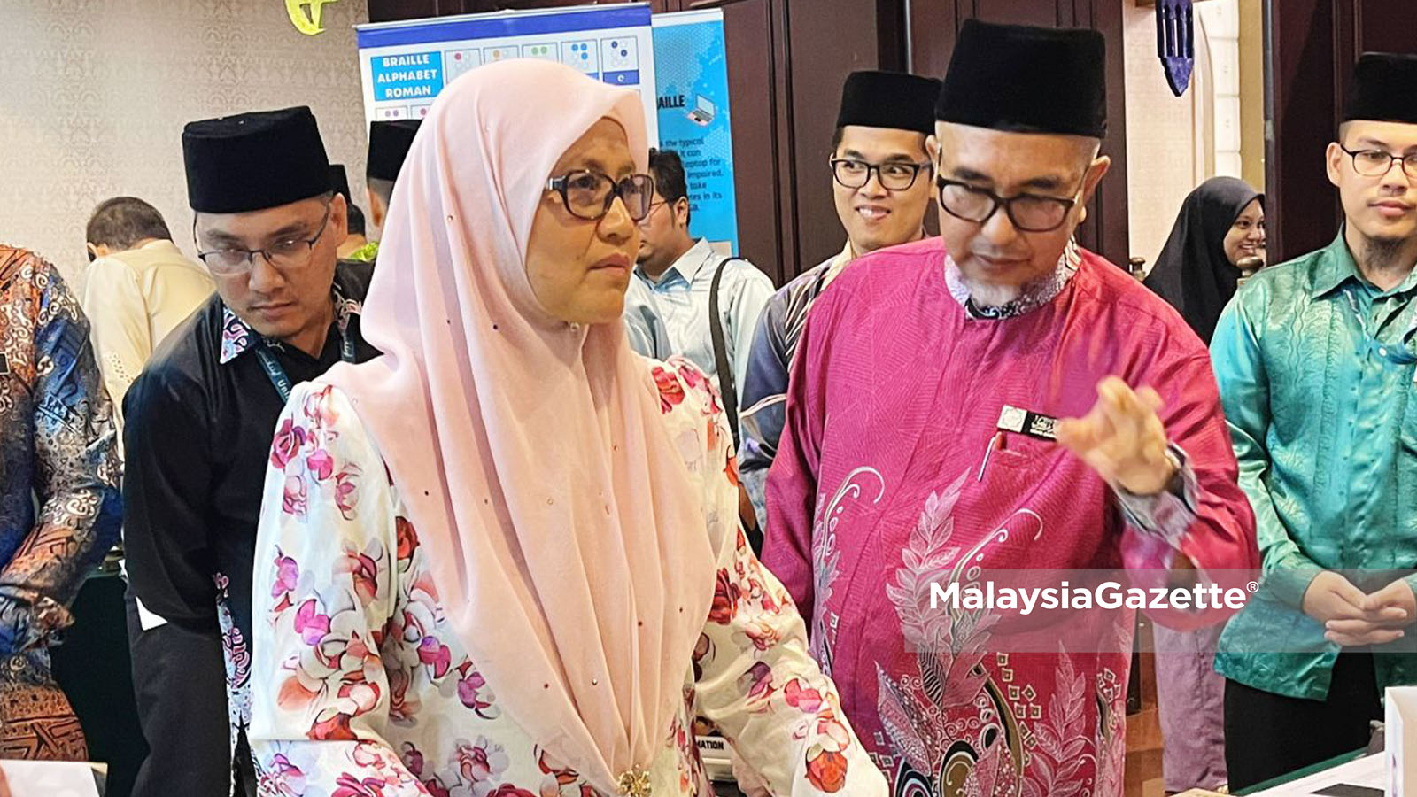 Pahang Peruntuk Juta Beli Al Quran E Braille