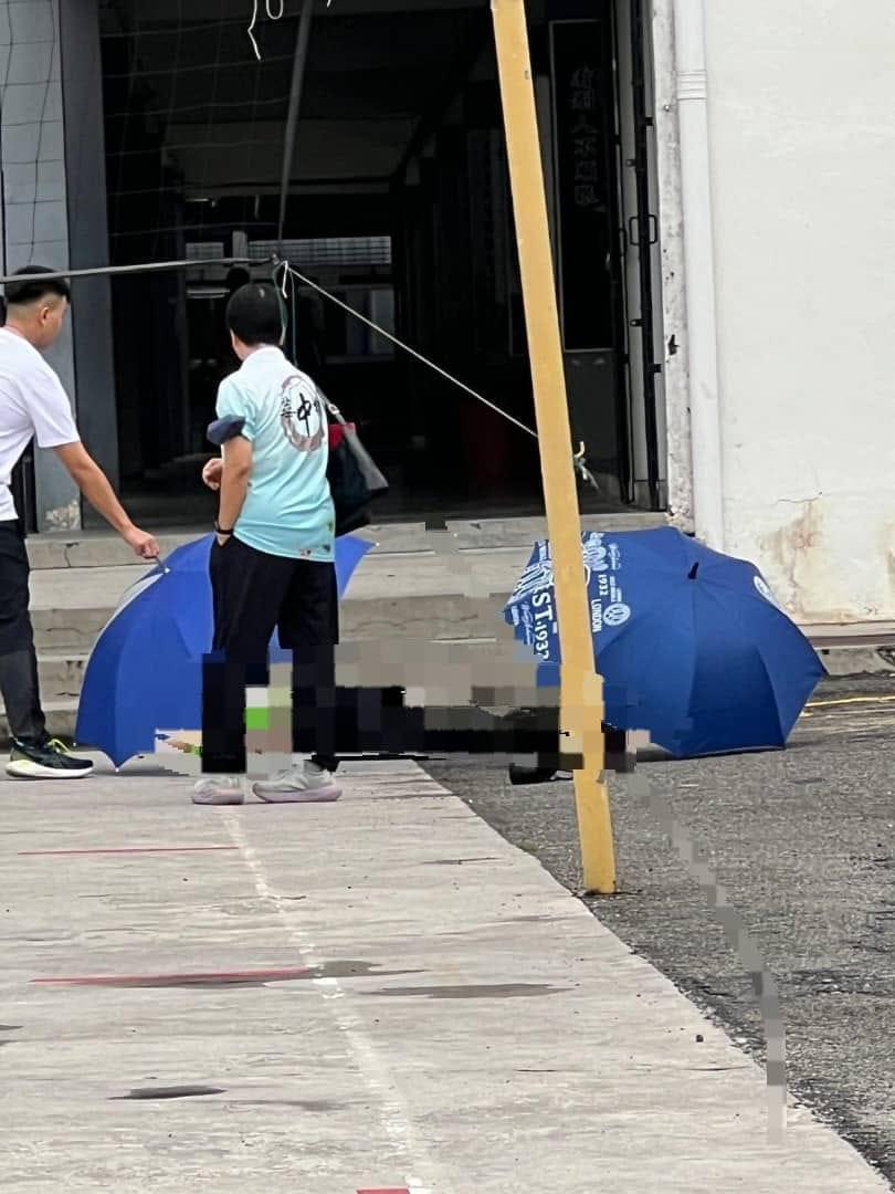 Pelajar Cedera Terjatuh Dari Tingkat Bangunan Sekolah