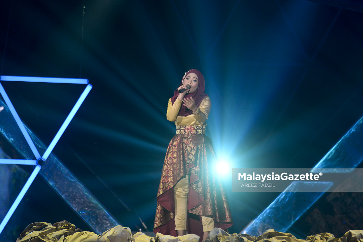 Nura membuat persembahan dalam kategori Irama Malaysia pada Malam Konsert Akhir 3 Juara di Plaza Alam Sentral, Shah Alam. foto FAREEZ FADZIL, 08 JANUARI 2017