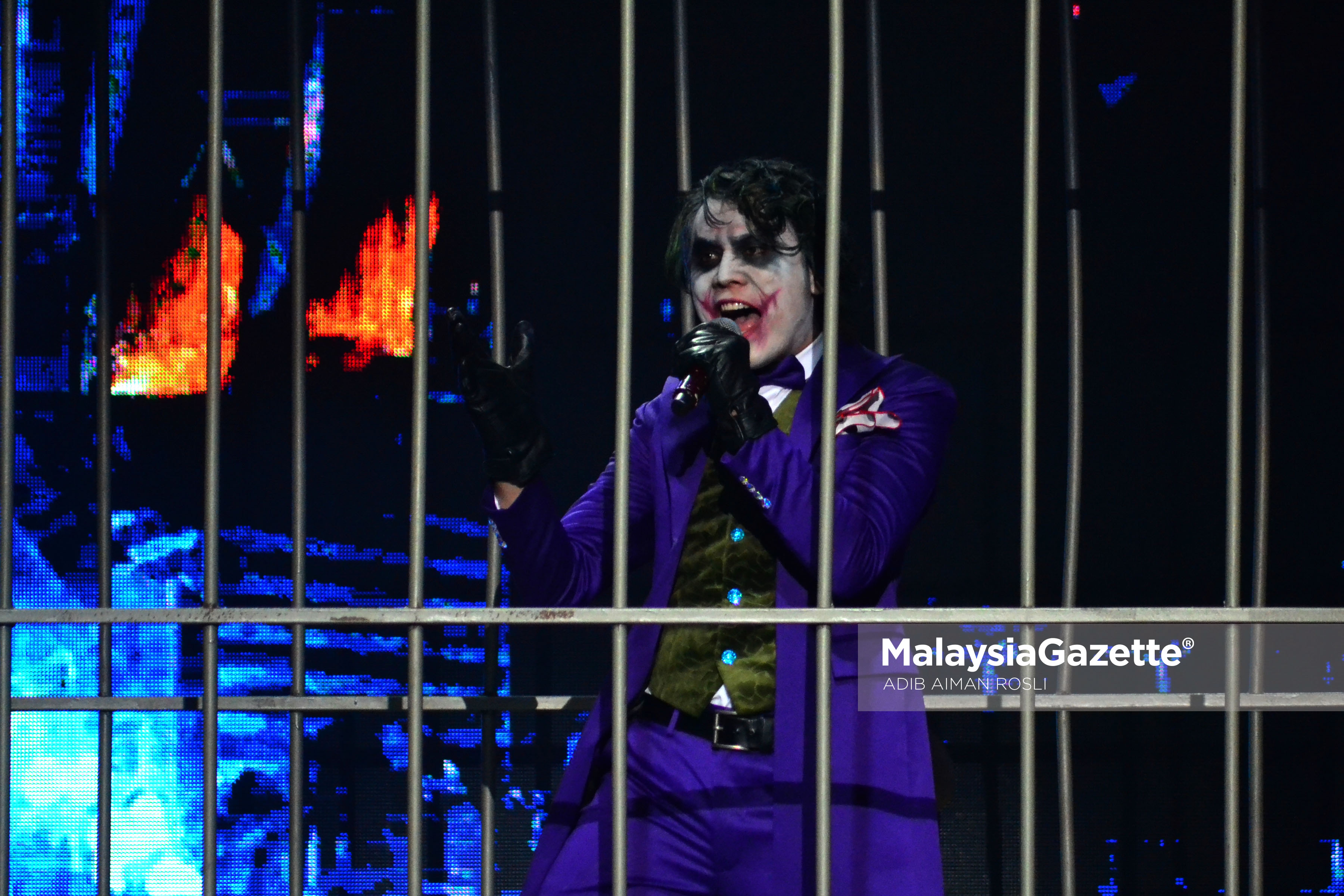 Persembahan dari Kumpulan Akim & Majistret yang membawa watak jocker pada malam Anugerah Juara Lagu ke 31 di Pusat Dagangan Dunia Putra (PWTC), Kuala Lumpur. foto ADIB AIMAN ROSLI, 22 JANUARI 2017