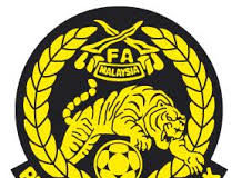 Persatuan Bola Sepak Malaysia (FAM) mengarahkan Persatuan Bola Sepak Polis Diraja Malaysia (PDRM FA) untuk menyelesaikan tuntutan tunggakan gaji 12 bekas pemainnya sebanyak RM522,000.