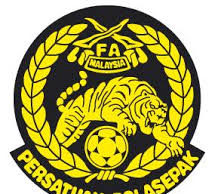 Persatuan Bola Sepak Malaysia (FAM) mengarahkan Persatuan Bola Sepak Polis Diraja Malaysia (PDRM FA) untuk menyelesaikan tuntutan tunggakan gaji 12 bekas pemainnya sebanyak RM522,000.