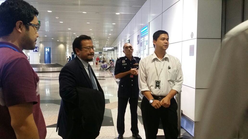 Duta Besar Malaysia di Pyongyang, Mohamad Nizan Mohamad tiba di KLIA.