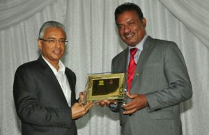 Paramasivam harumkan nama negara di Mauritius