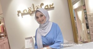 Neelofa memohon agar netizen berhenti menyalahkan dan mengecam selebriti lain.