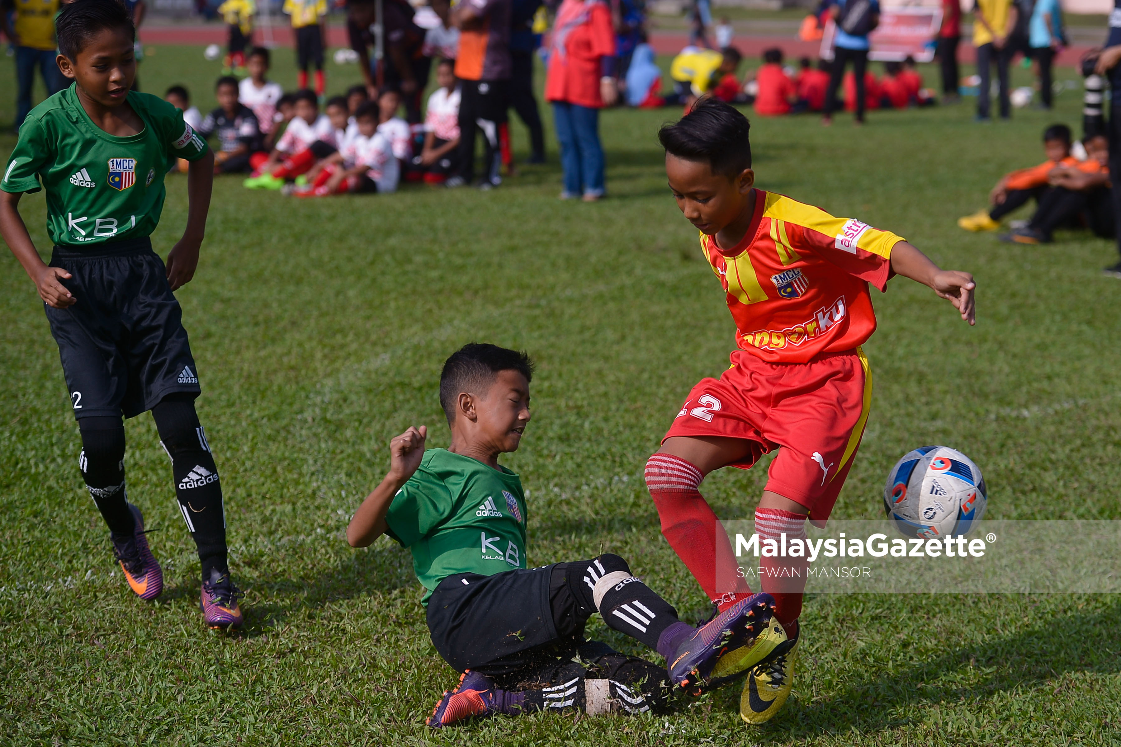 Antara aksi yang ditampilkan oleh pemain-pemain yang bermain dalam Liga 1MCC pada Majlis Pelancaran Liga 1MCC di Universiti Putra Malaysia (UPM), Serdang. foto SAFWAN MANSOR, 19 MAC 2017 17 