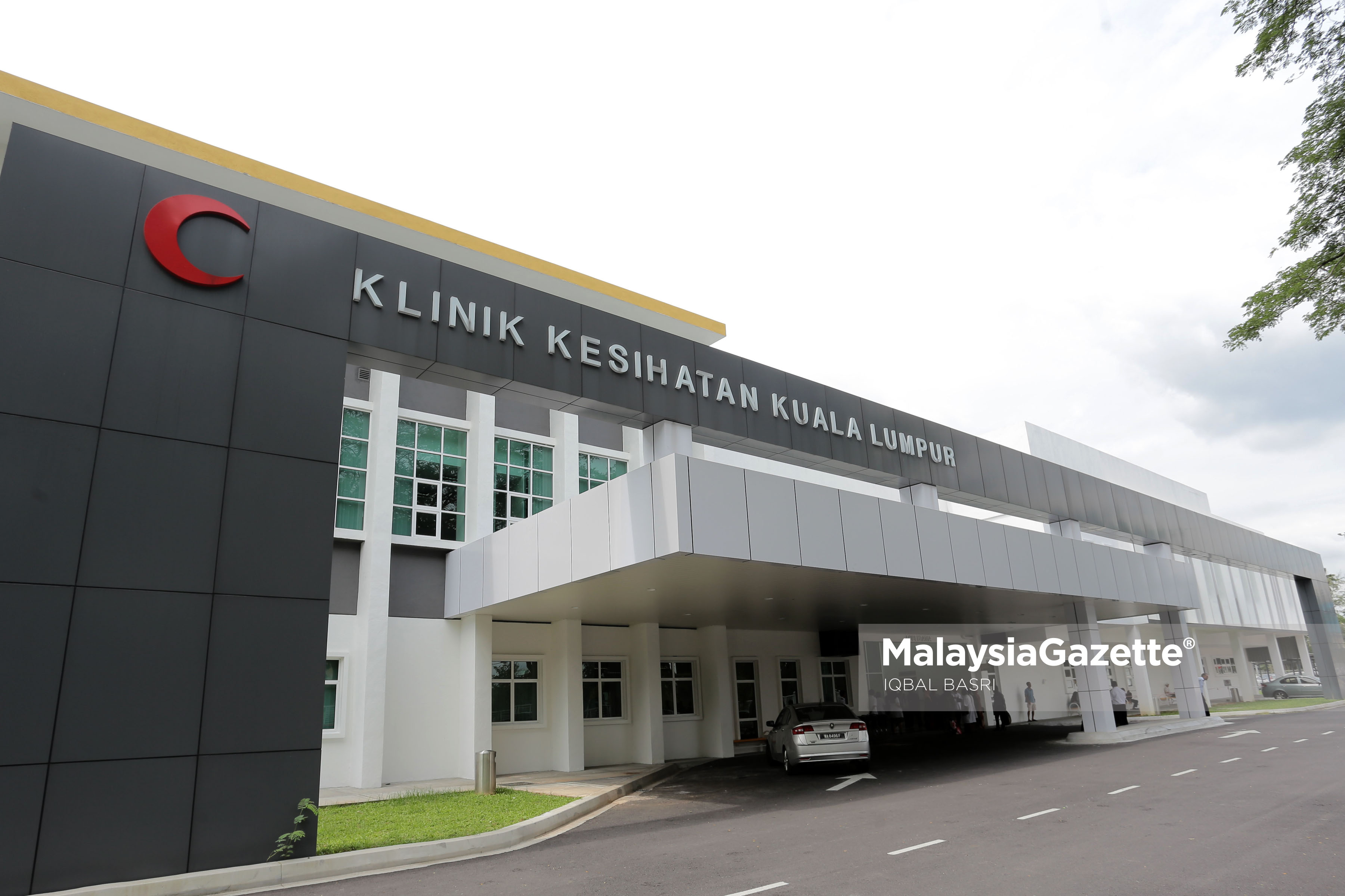 Pintu masuk utama bangunan Klinik Kesihatan Kuala Lumpur. foto IQBAL BASRI, 06 APRIL 2017.