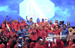 Saya bincang dengan Zahid sebelum lantik Hishammuddin – Najib