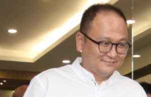 Datuk Seri, anak bergelar Datuk dibebas dengan jaminan RM100,000