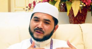 Dr. Nik Muhammad Zawawi