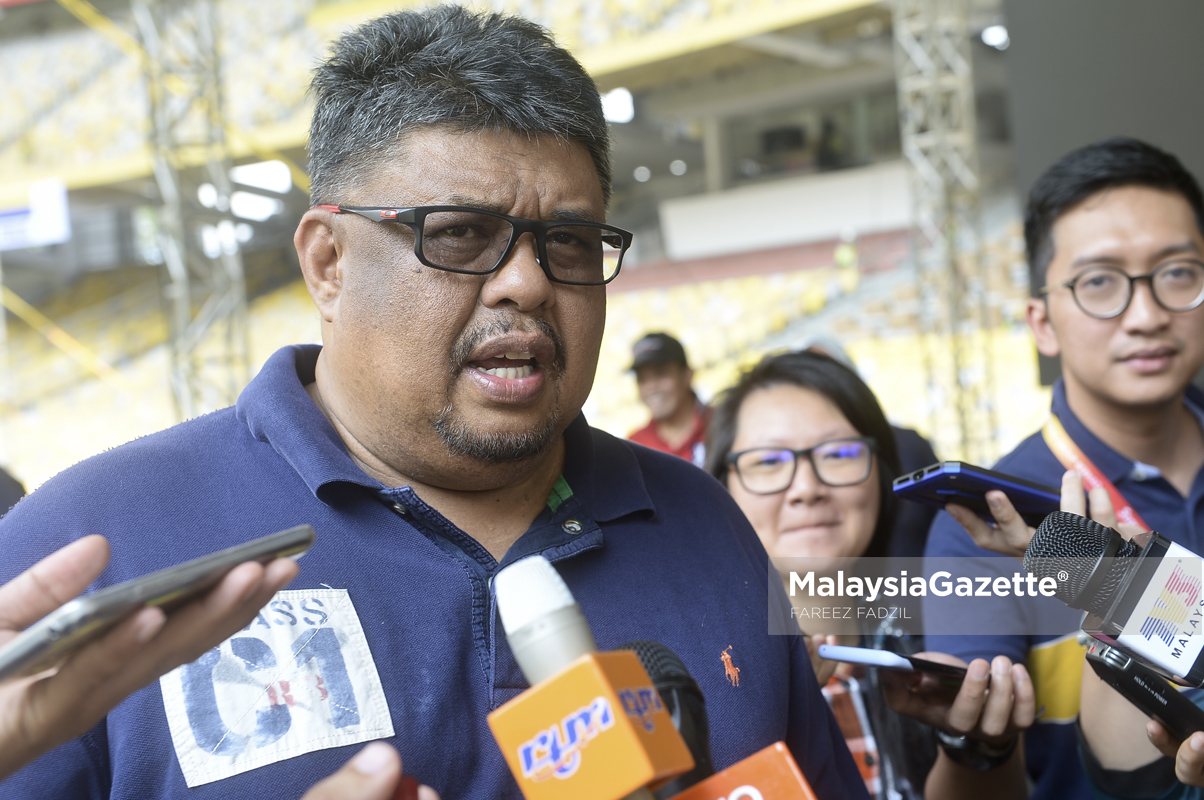 Setiausaha Kerja UMNO, Datuk Ab Rauf Yusoh bercakap pada sidang media selepas melawat sekitar perkarangan stadium berikutan sambutan ulangtahun UMNO yang ke 71 akan diadakan di Stadium Nasional Bukit Jalil, Kuala Lumpur. foto FAREEZ FADZIL, 07 MEI 2017