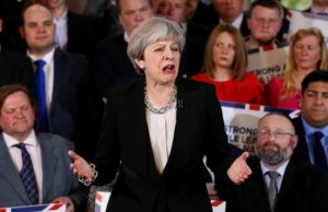 Parlimen tergantung: Theresa May mahu pertahan jawatan