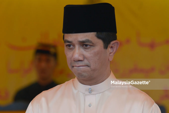Mohamed Azmin menghadap Sultan Selangor hari ini untuk mendapat perkenan menubuhkan kerajaan negeri.