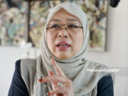 Selama ini ramai penjawat awam kecewa dengan pak menteri Prof. Datuk Dr. Shamrahayu Ab. Aziz Malay Peninsular Malays Indians Orang Asli Chinese MRL Malay Reserve Land