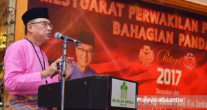 Puad menyifatkan usahanya membantu kerajaan selama ini tidak berbaloi kerana tidak dipilih sebagai calon BN pada PRU14.