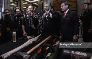 Zahid Bersama Anggota Imigresen Malaysia Ikrar Bebas Rasuah