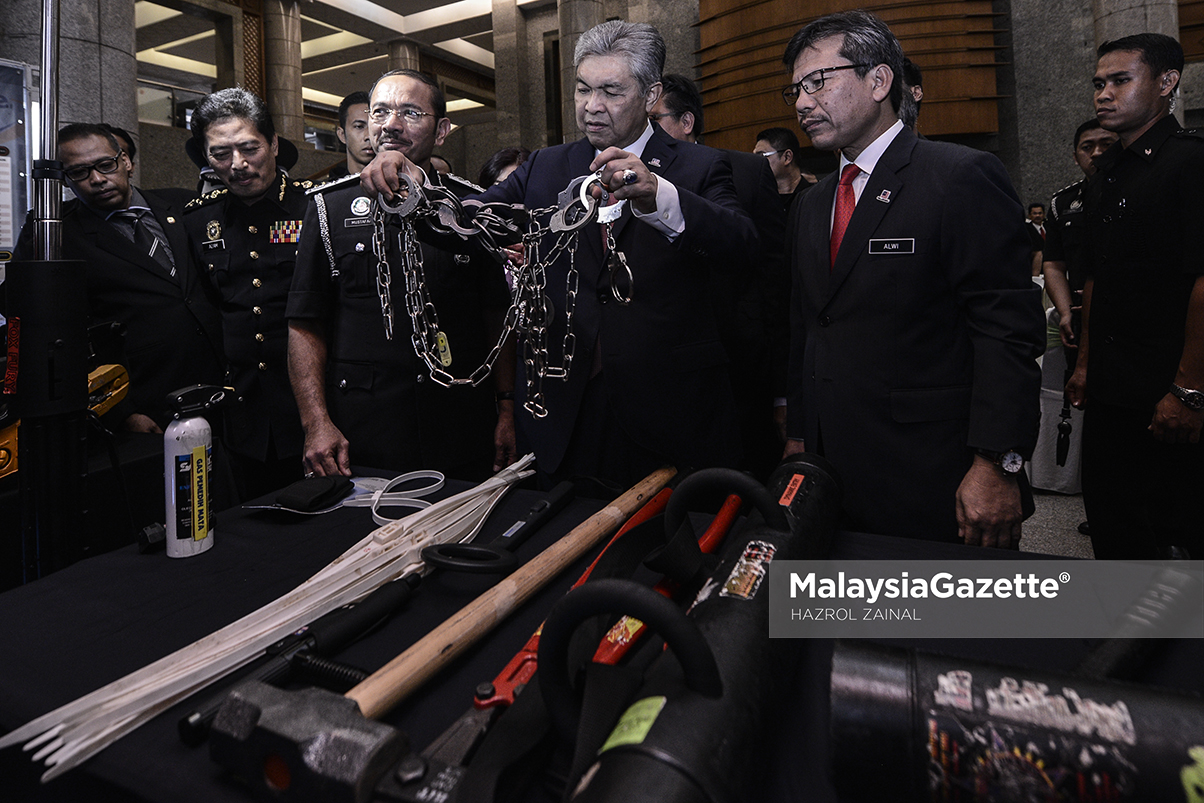 Zahid Bersama Anggota Imigresen Malaysia Ikrar Bebas Rasuah