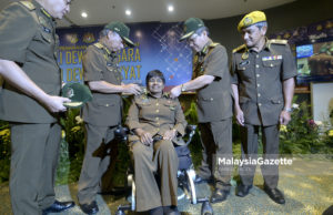 Seramai 99 termasuk Ahli Dewan Rakyat terima pangkat Kehormat RELA