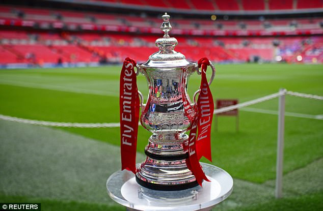 emirates sambung tajaan piala fa