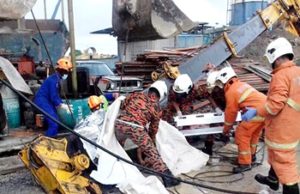 Dua pekerja tapak pembinaan maut dihempap kren