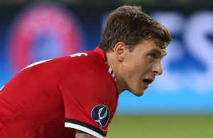 Lindelof perlukan masa – Mourinho