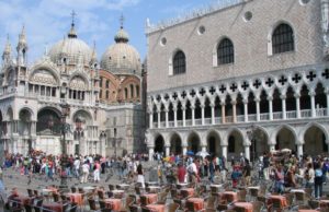 Datuk Bandar Venice arah tembak mati individu laung ‘Allahu Akbar’