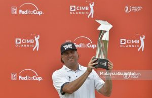 Pat Perez juarai CIMB Classic 2017