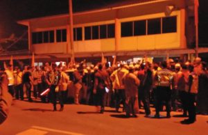 Penyokong Pas serbu pejabat PAN Salor, mahu rampas bangunan