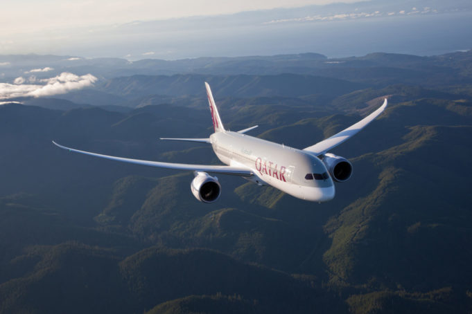 Qatar 787 Ln 58 air to air