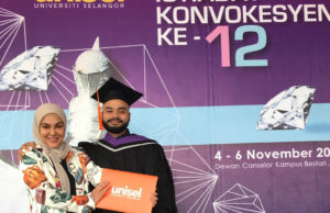 Umie Aida terharu anak genggam ijazah