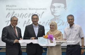 Perjuangan Hussein Onn masih relevan, selaras TN50 – Hishammuddin