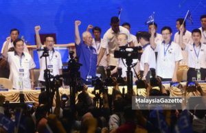 DS Najib Rasmi Perhimpunan Agung Tahunan MCA kali ke-64
