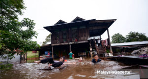 Banjir kini menjadi ujian buat ahli politik baharu yang menang PRU14 pada bulan lalu.