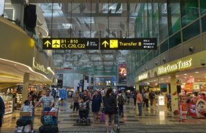 Lapangan Terbang Changi henti buat pengumuman di terminal