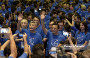 Mampukah mereka ‘pecah telur’? Walaupun perlu melalui 'laluan berduri' untuk mencipta kejayaan di Pulau Pinang dan Kuala Lumpur, tetapi beberapa calon MCA dan Gerakan dilihat mampu melaksanakan misi 'pecah telur' dan menamatkan monopoli pembangkang di kawasan Cina.