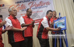 Terengganu mahu ‘hadiahkan’ kerusi Hadi kepada Najib – Razif