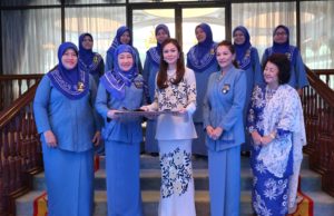 Pemaisuri Selangor bersama Pandu Puteri