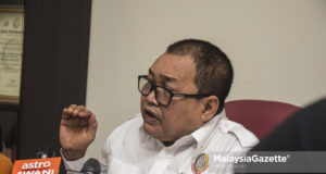 Dr Ibrahim mengumumkan bertanding di dua kerusi, Parlimen Pasir Mas dan DUN Tendong pada PRU14 ini.