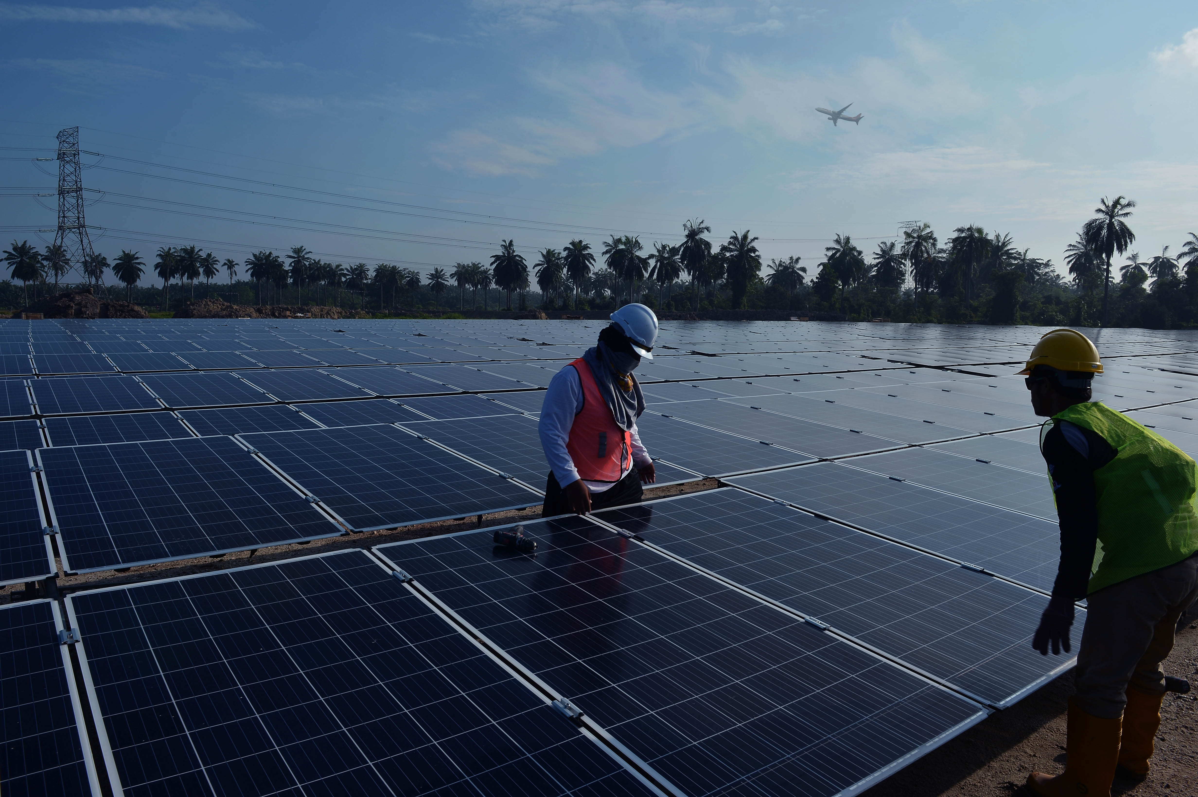 Projek Solar Berskala Besar pertama di Malaysia kini 50 
