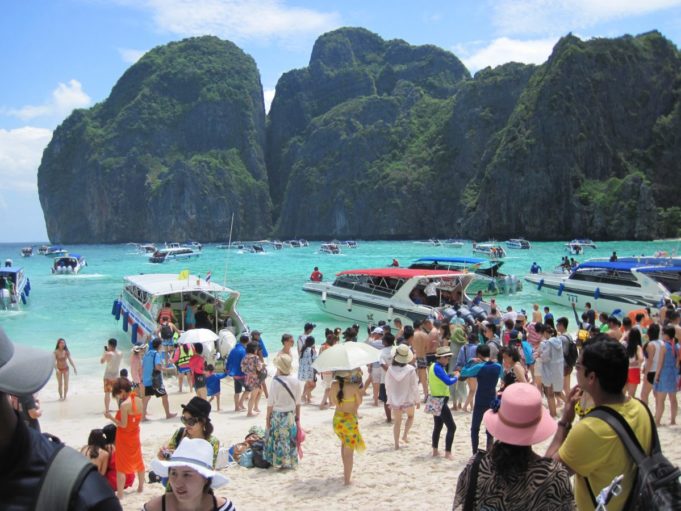 Pelancongan tidak terkawal, banyak pulau terkenal bakal ...