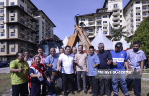 Sekumpulan 16 orang ahli heret UMNO ke mahkamah dipecat