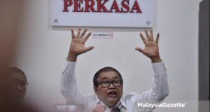 Presiden Pertubuhan Pribumi Perkasa Malaysia (PERKASA), Datuk Paduka Dr. Ibrahim Ali bercakap pada sidang media khas sempena PRU-14 di Ibu Pejabat PERKASA, Kuala Lumpur. foto IQBAL BASRI, 24 APRIL 2018