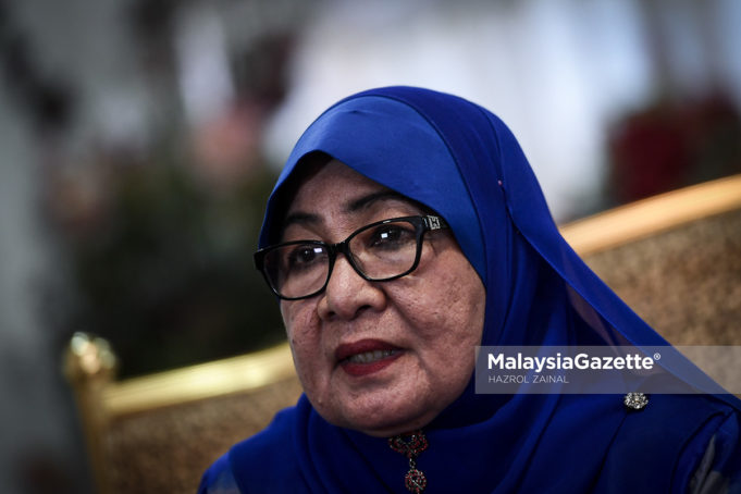 NORIAH MAHAT CALON BUKIT PASIR Calon Barisan Nasional, N.08 Bukit Pasir, Datuk Noriah Mahat pada Program Salam Sayang DUN Bukit Pasir di Pagoh, Johor. foto HAZROL ZAINAL, 27 APRIL 2018.