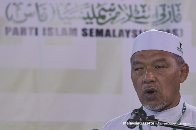 Menteri Besar Kelantan Datuk Ahmad Yakob.